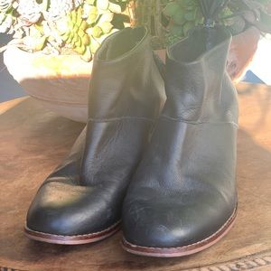 🥳Price Drop🥳 Toms Carpe Diem ankle booties